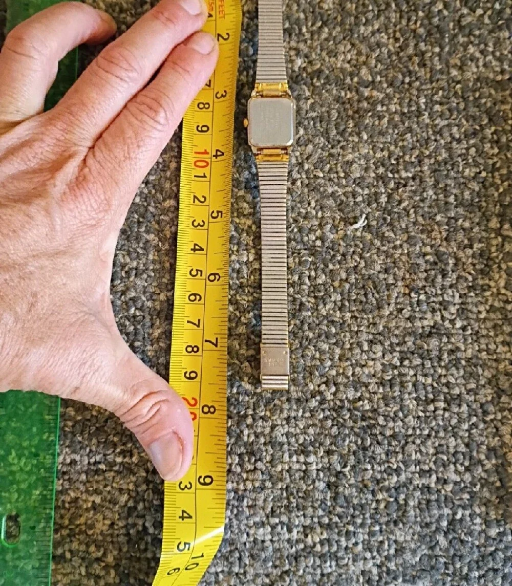 Seiko Vintage Two-Tone Gold and Silver Bracelet Watch with Black Dial